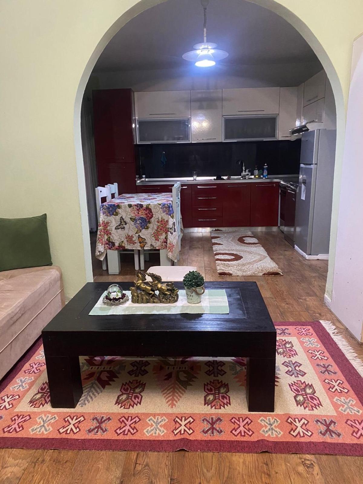 Door House Apartmán